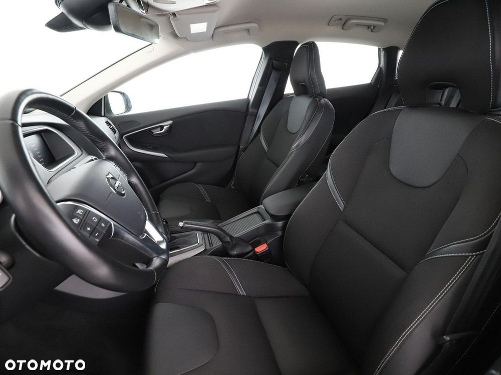Volvo V40 - 14