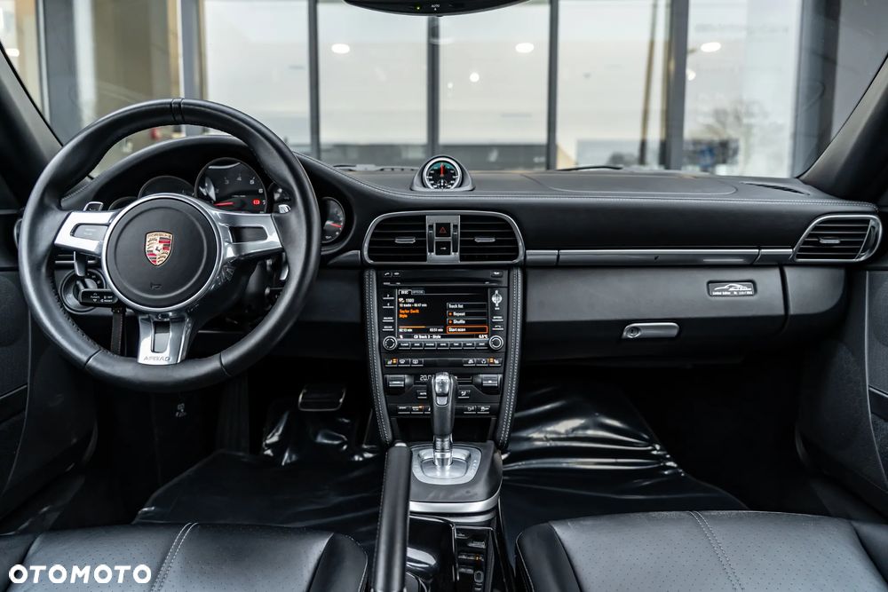Porsche 911 Carrera PDK - 37