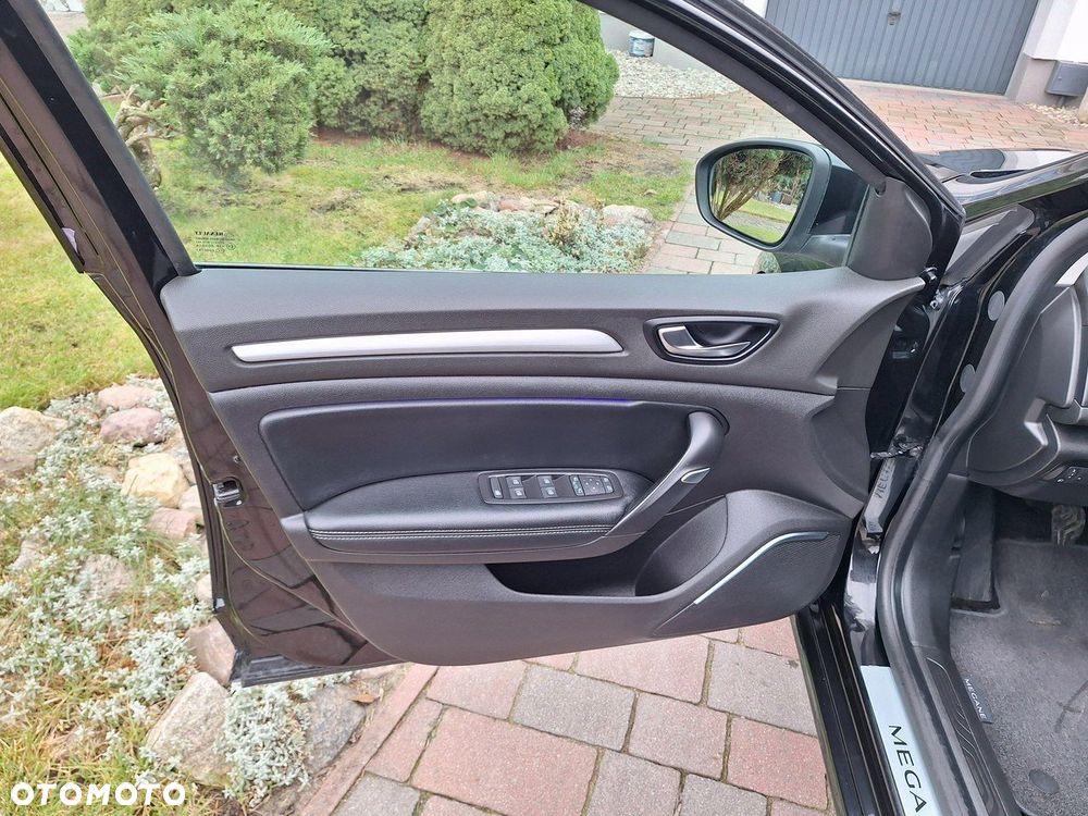 Renault Megane ENERGY TCe 100 PLAY - 9