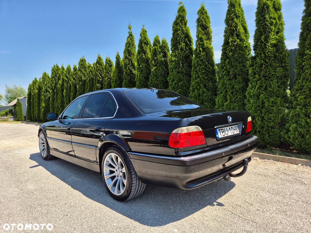 BMW Seria 7 - 2