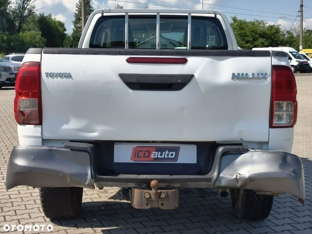 Toyota Hilux - 26