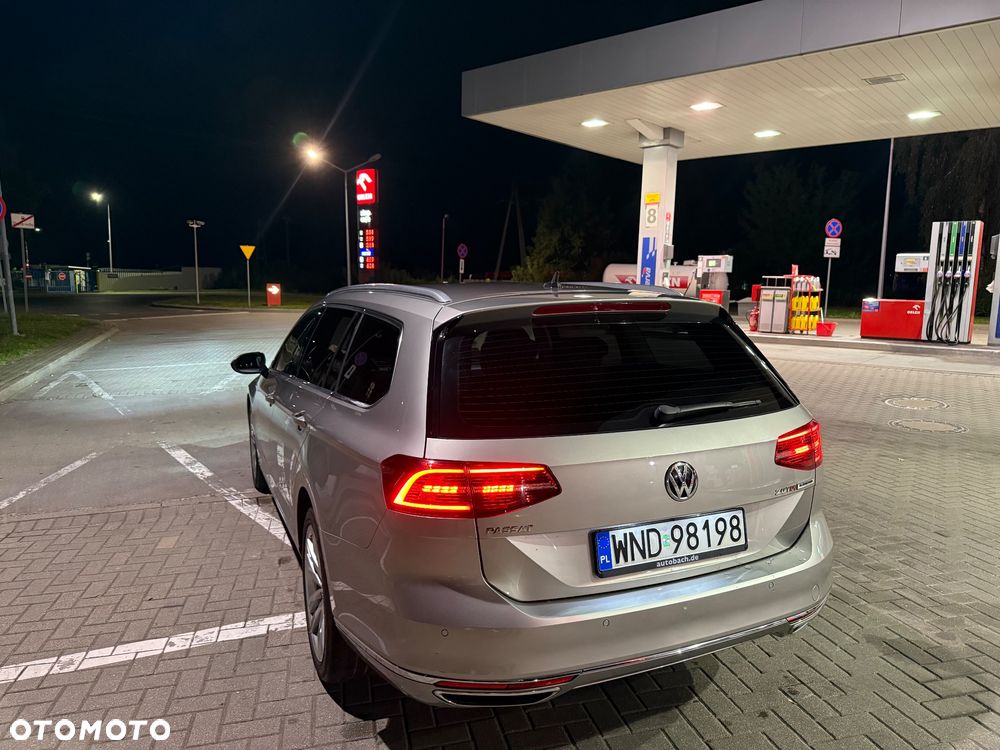 Volkswagen Passat Variant 2.0 TDI SCR (BlueMotion Technology) Highline - 9