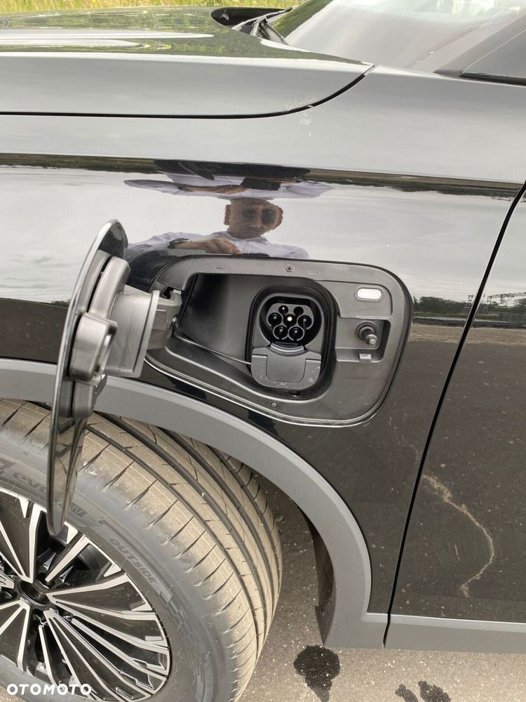 Volkswagen Tiguan - 4