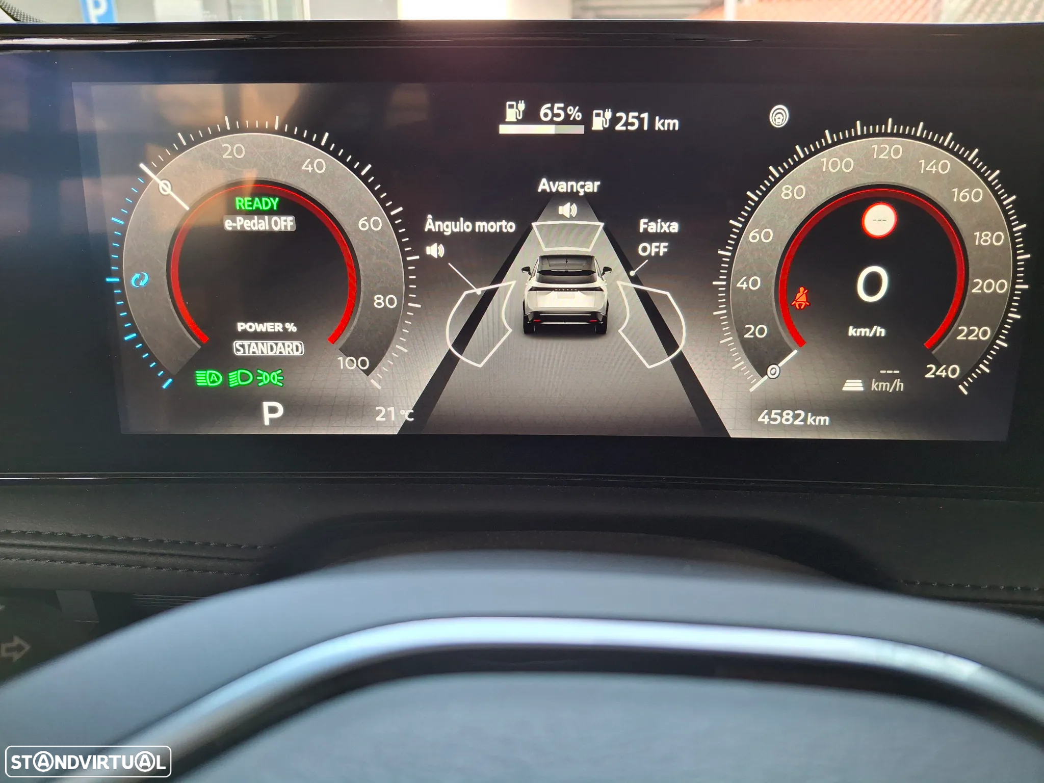 Nissan Ariya 63 kWh Advance - 25