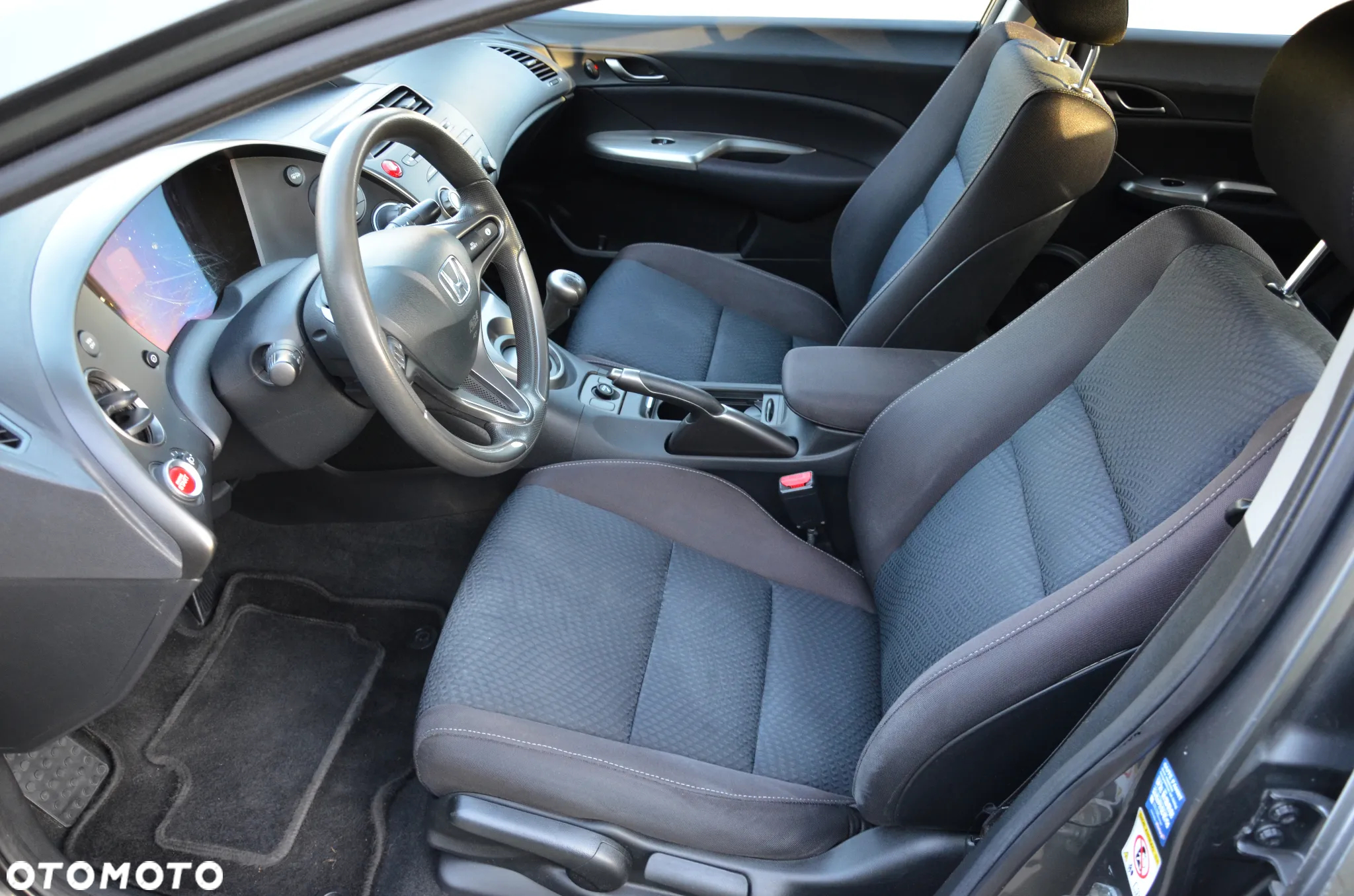 Honda Civic ver-1-4-elegance - 28