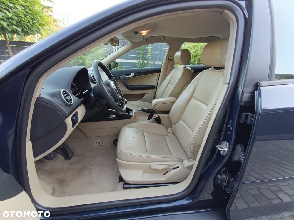 Audi A3 Sportback 1.9 TDI S line Sportpaket plus - 14