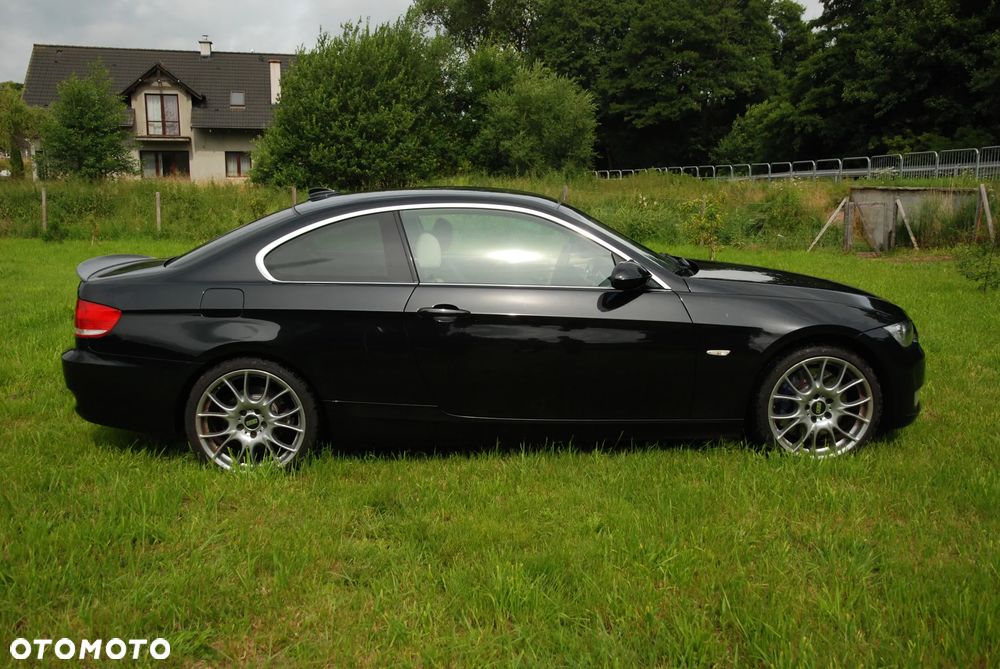 BMW Seria 3 325xi - 6