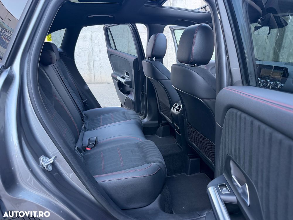 Mercedes-Benz GLA - 15
