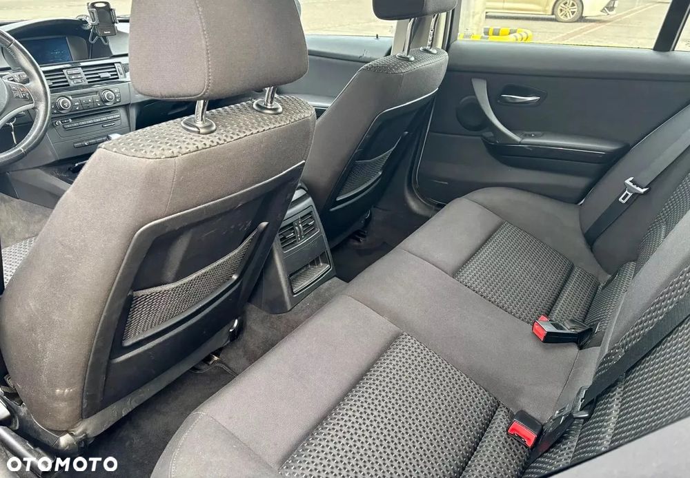 BMW Seria 3 318d - 8