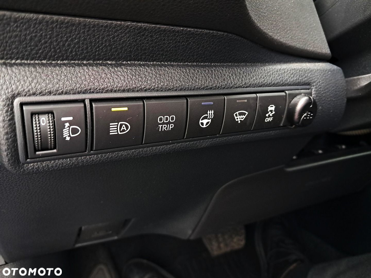 Toyota Corolla - 16
