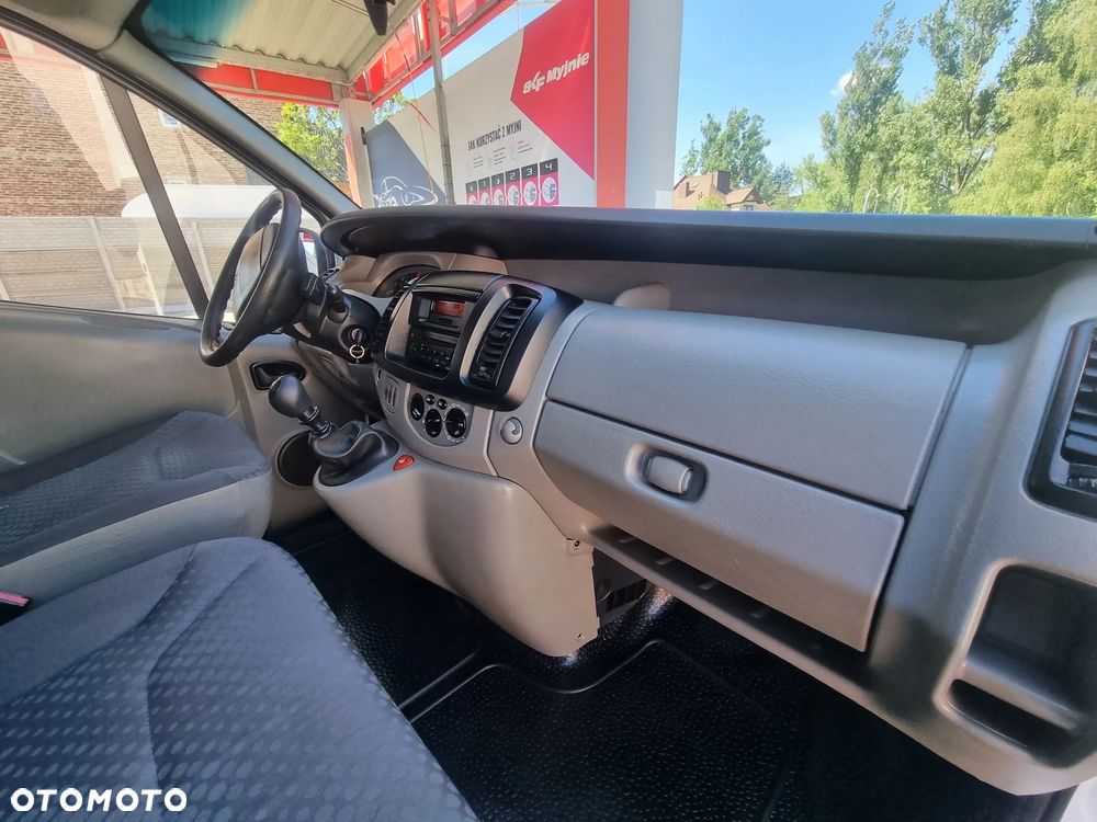 Renault Trafic - 17