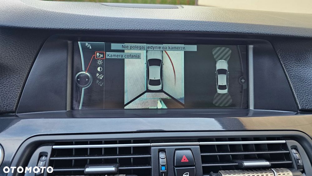 BMW Seria 5 535i xDrive Modern Line - 40