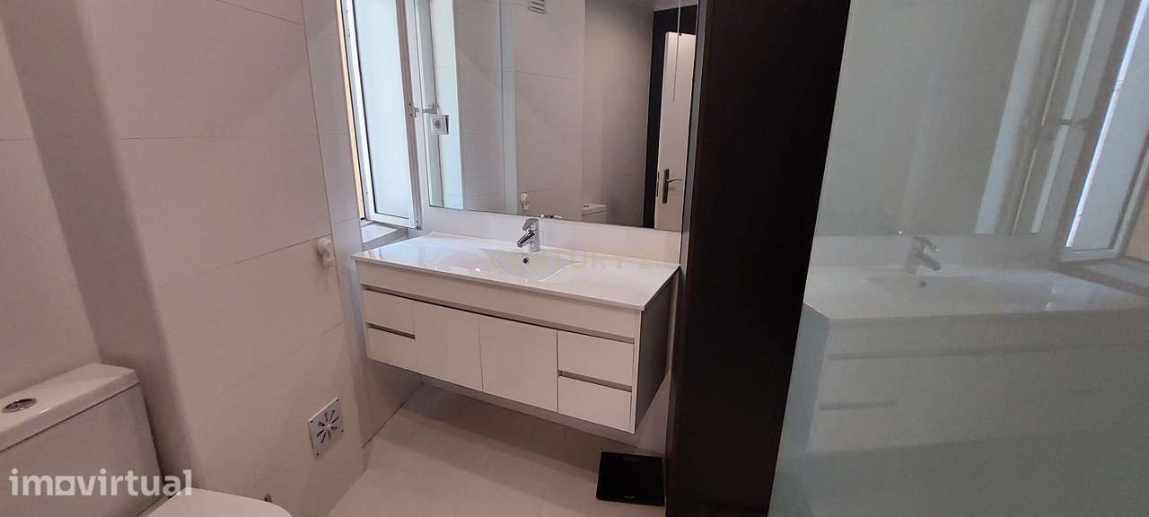 Arrenda-se Apartamento T3 Renovado em Oeiras - Grande imagem: 5/27