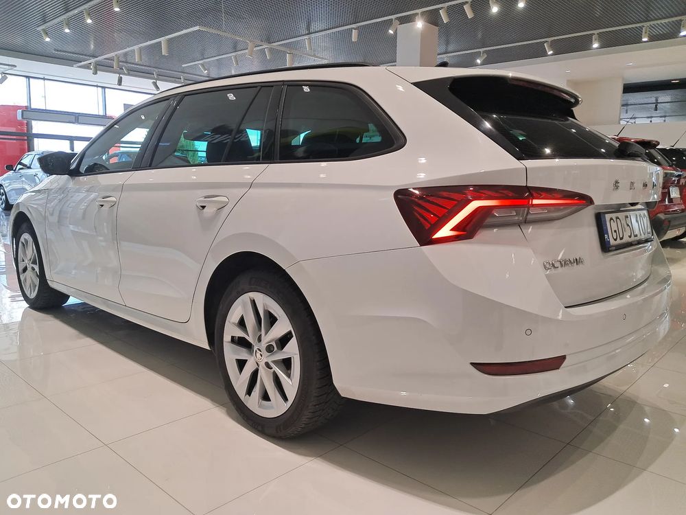 Skoda Octavia 2.0 TDI Style DSG - 7