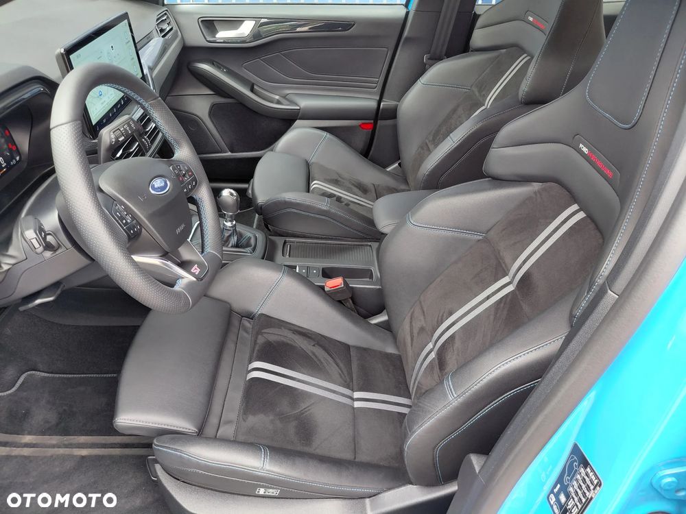 Ford Focus 2.3 EcoBoost ST X Edition - 18