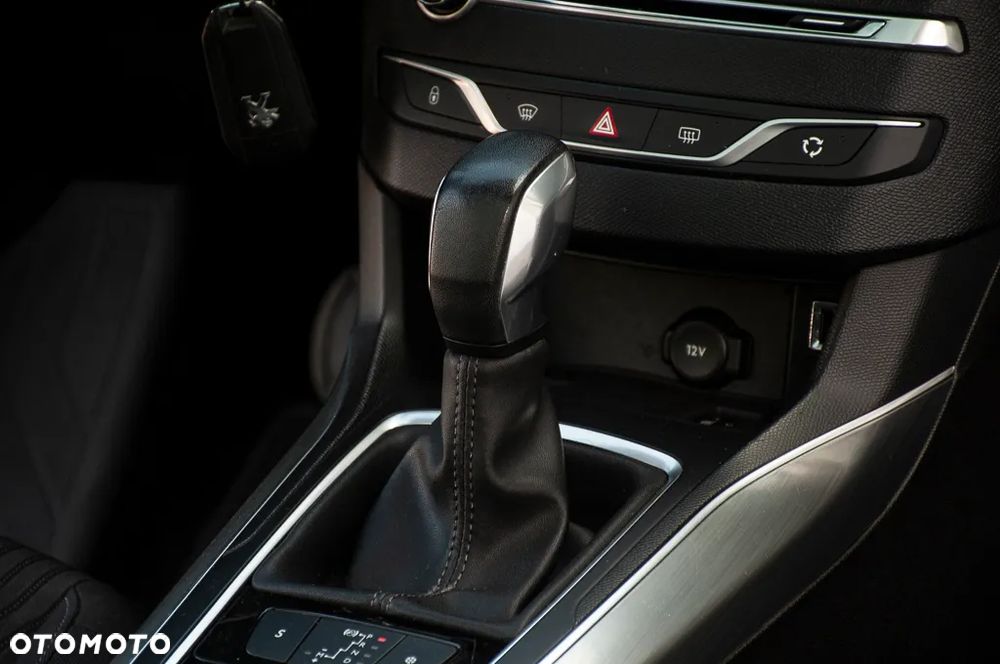 Peugeot 308 BlueHDi 150 Automatik Stop & Start Allure - 10