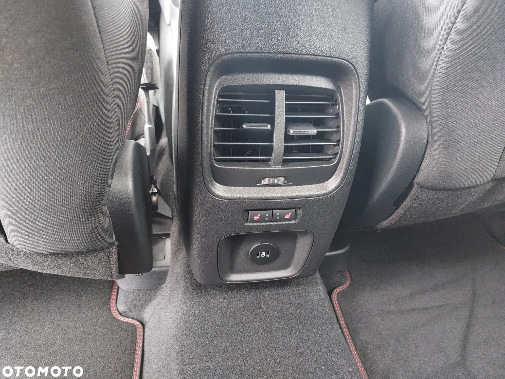 Ford Kuga 1.5 EcoBoost FWD ST-Line - 15