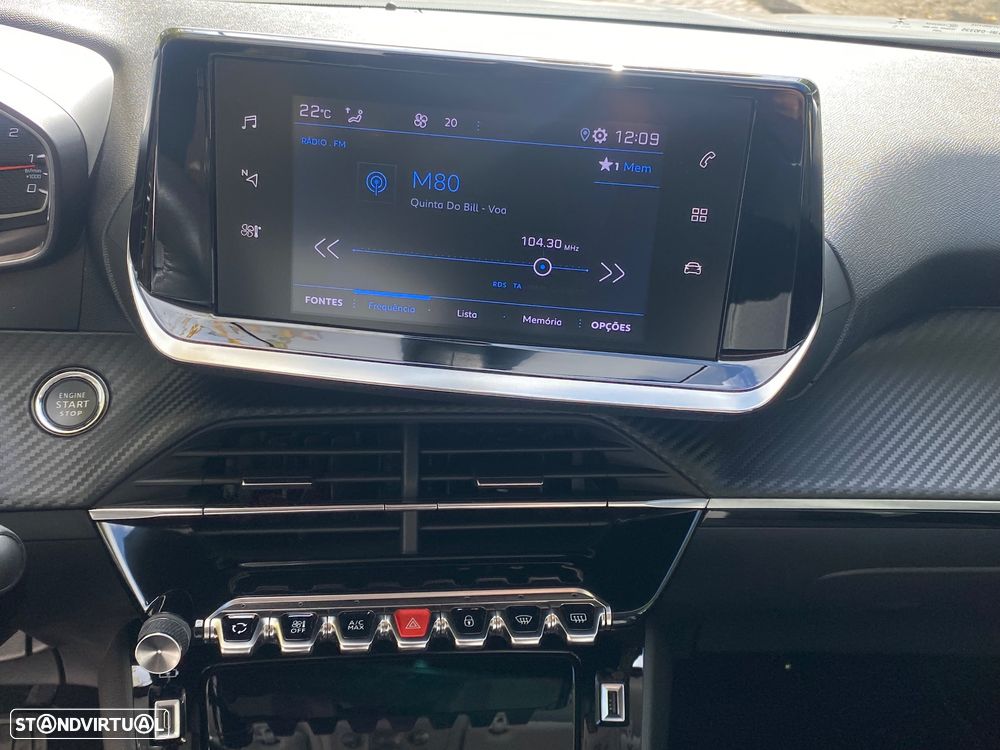 Peugeot 2008 - 11