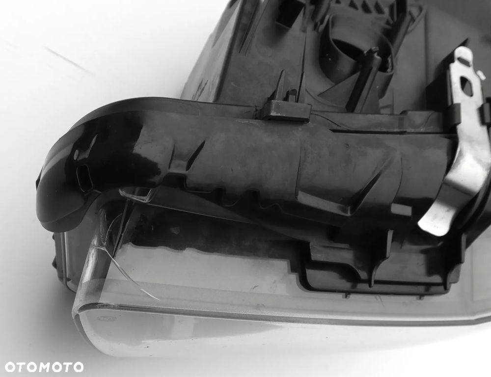 BMW 5 LCi F10 F11 2013 - reflektory Bi XENON L+R nieskrętne PARA ORYGINAŁ - 15