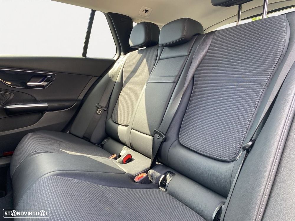 Mercedes-Benz C 300 de Avantgarde - 11