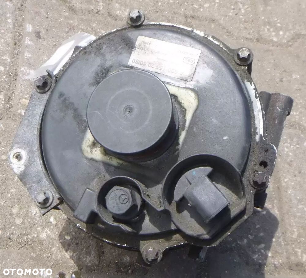 Mercedes S Alternator A0001502050 - 1