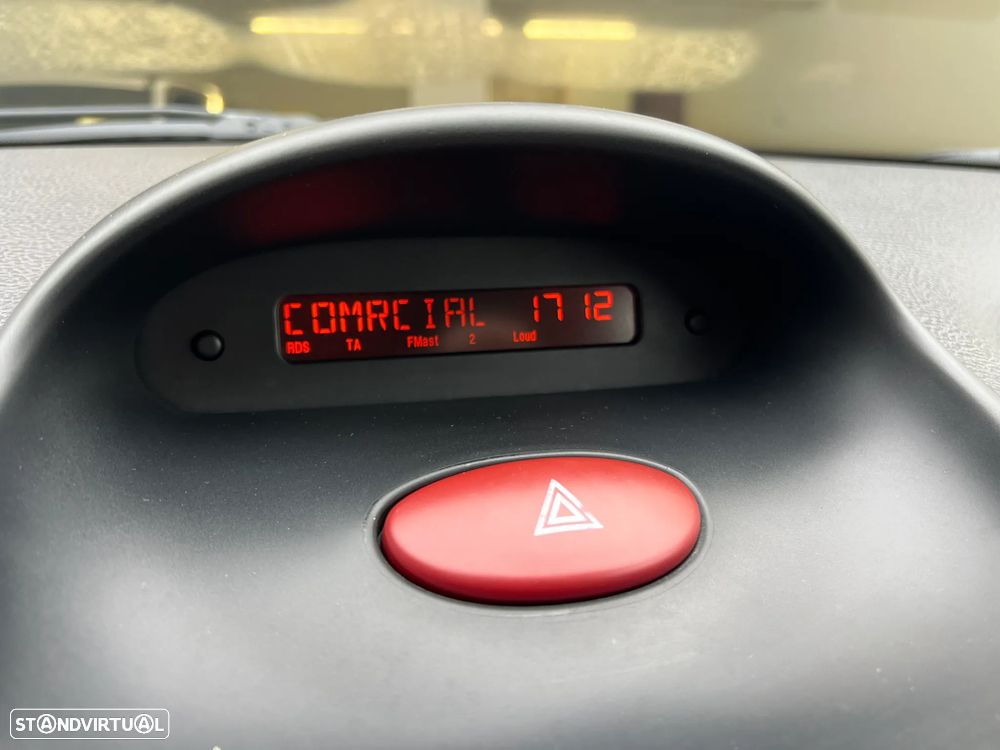 Peugeot 206 1.4 HDI VAN - UM PROPRIETÁRIO - TODAS AS REVISÕES NA MARCA - 22