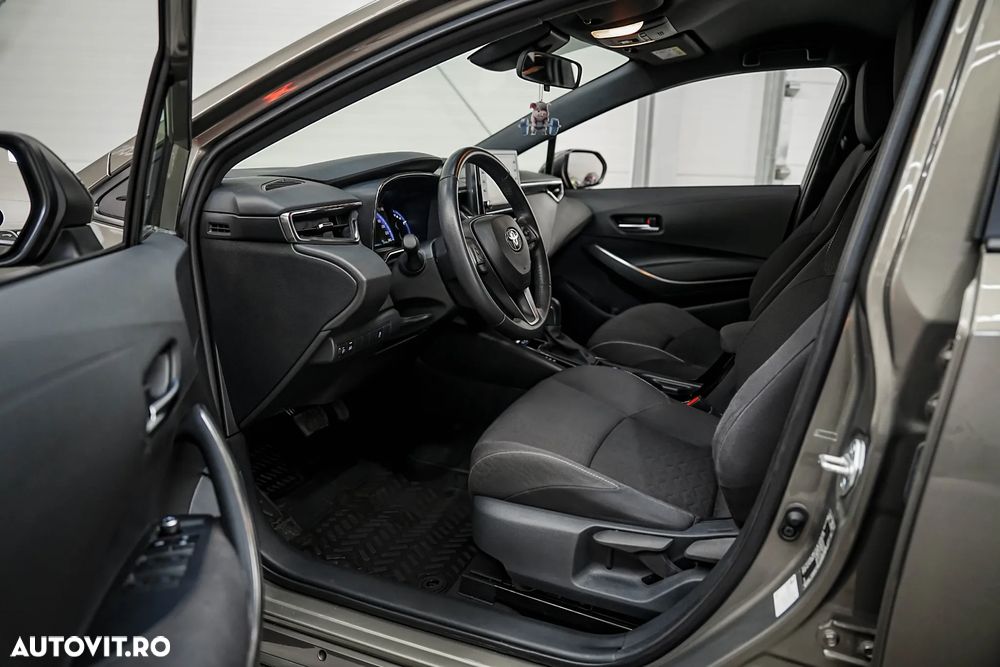 Toyota Corolla 1.8 HSD Dynamic - 6