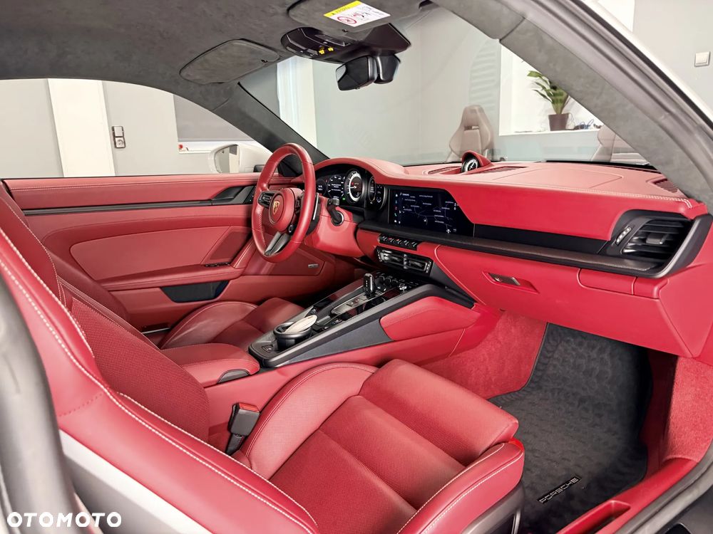 Porsche 911 - 25