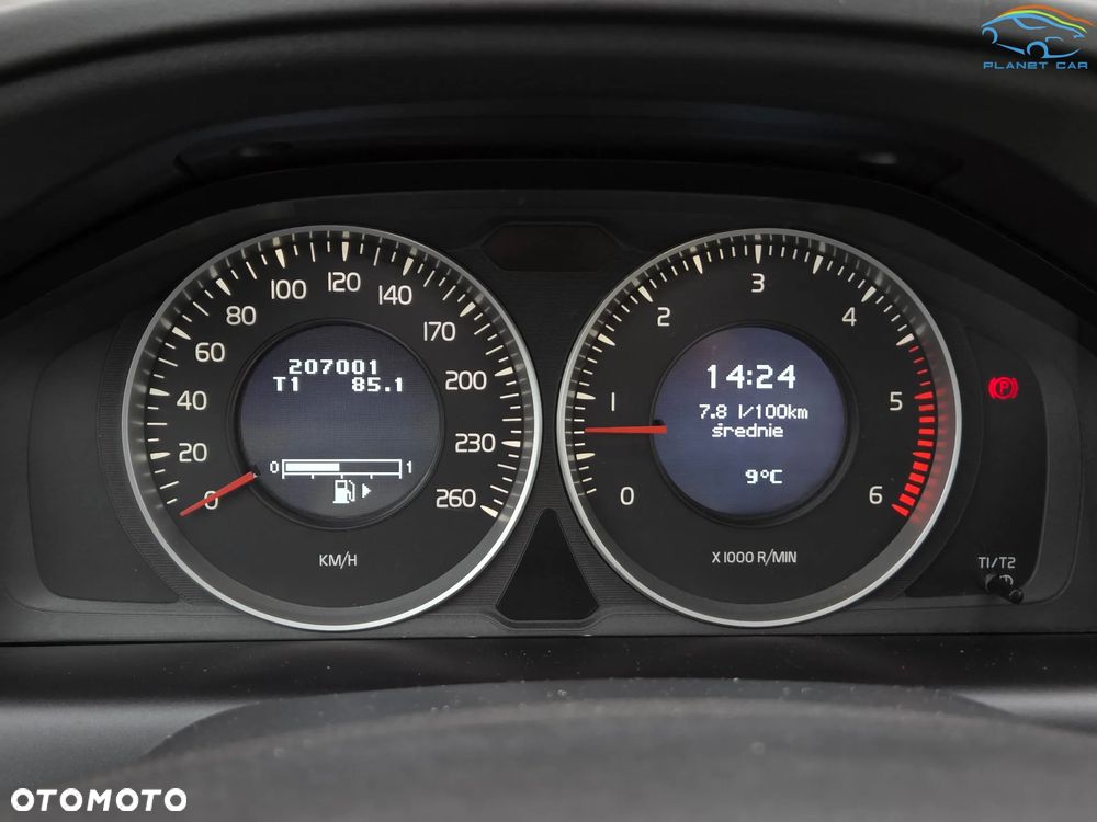 Volvo XC 60 D4 AWD Kinetic - 25