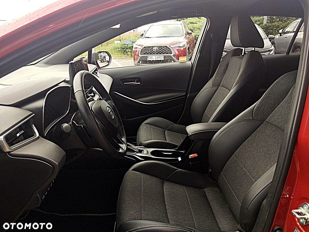 Toyota Corolla - 12