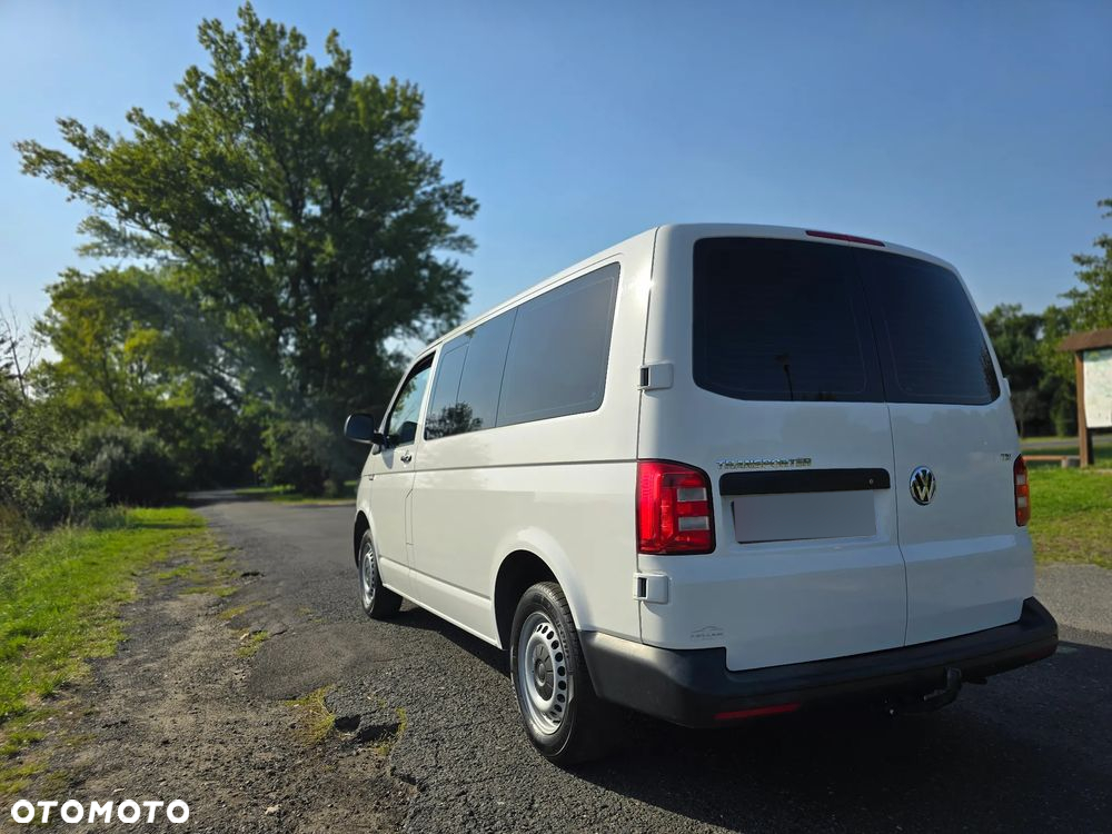 Volkswagen Transporter - 4