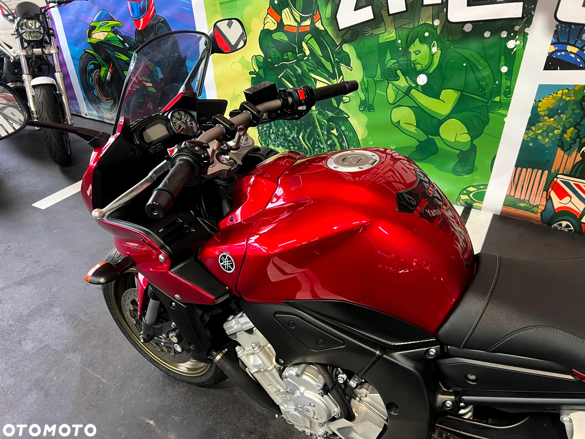 Yamaha FZ - 7