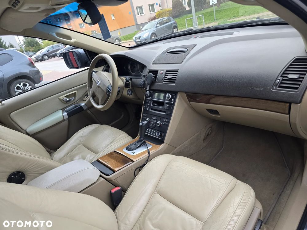 Volvo XC 90 D5 Executive - 17