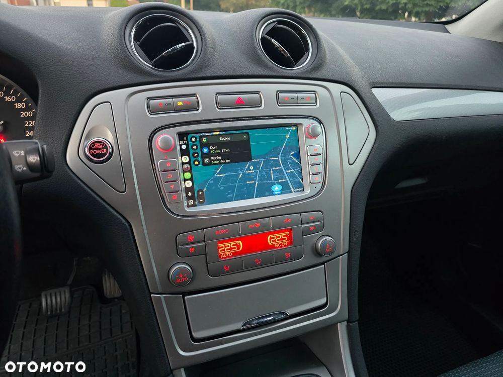 Ford Mondeo - 24