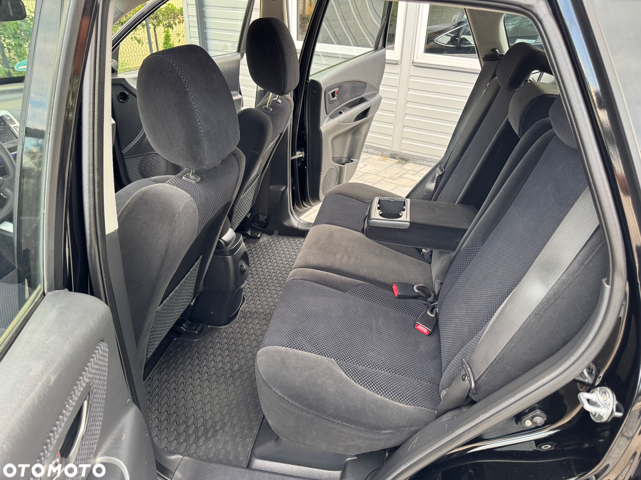 Hyundai Tucson 2.0 Comfort 2WD - 34