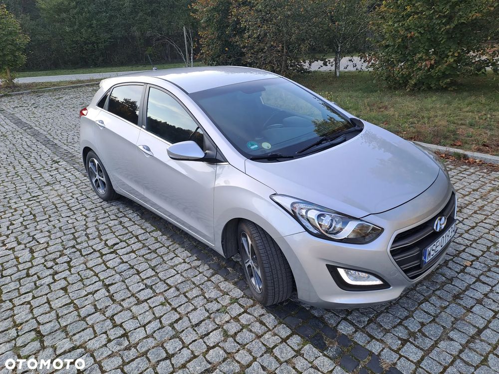 Hyundai i30 1.6 D Premium - 5