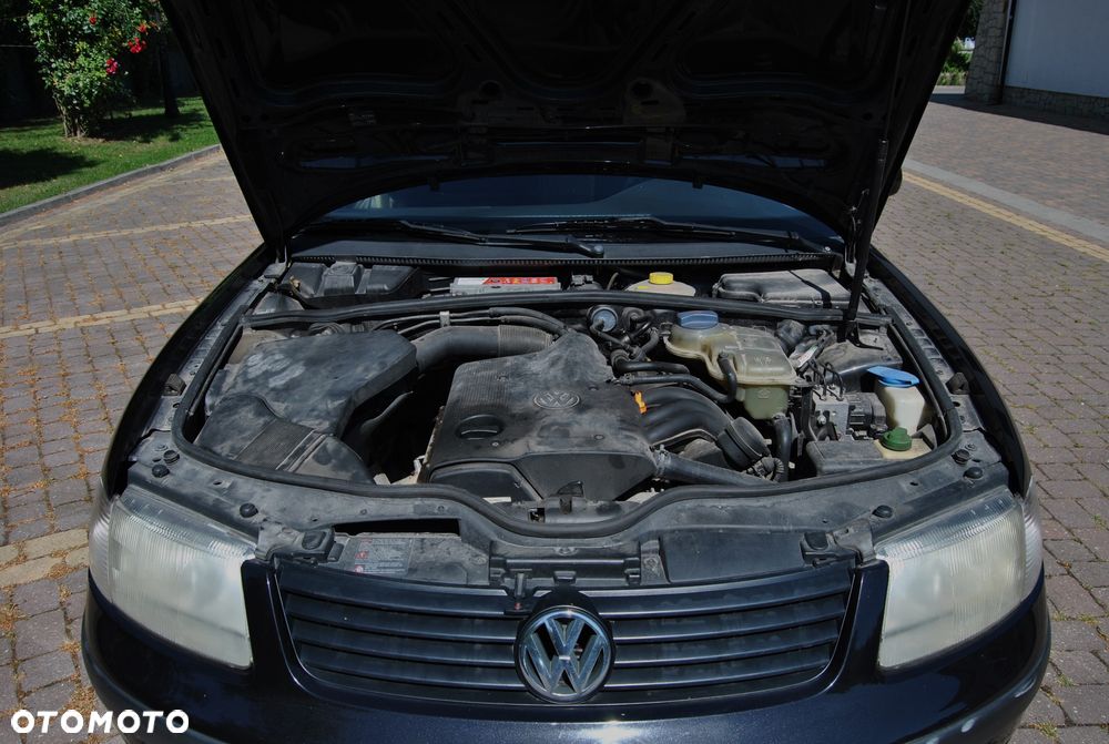 Volkswagen Passat 1.6 - 13