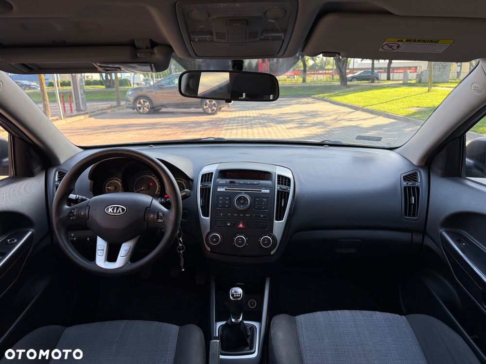 Kia Ceed 1.6 Crdi Comfort - 24