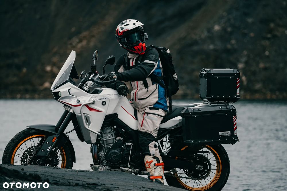 KOVE 800X Touring - 16
