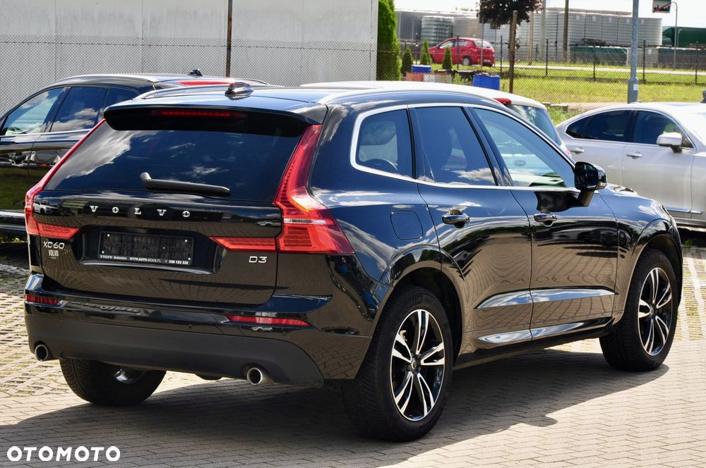Volvo XC 60 D3 Momentum - 8