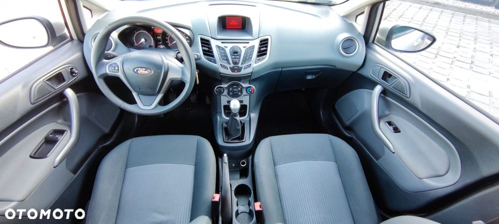 Ford Fiesta 1.6 TDCi DPF Gold X (SVP) - 6