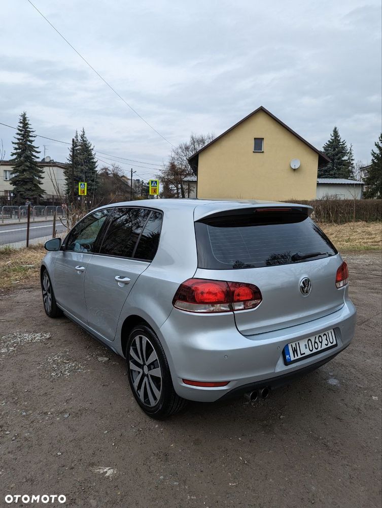 Volkswagen Golf - 5