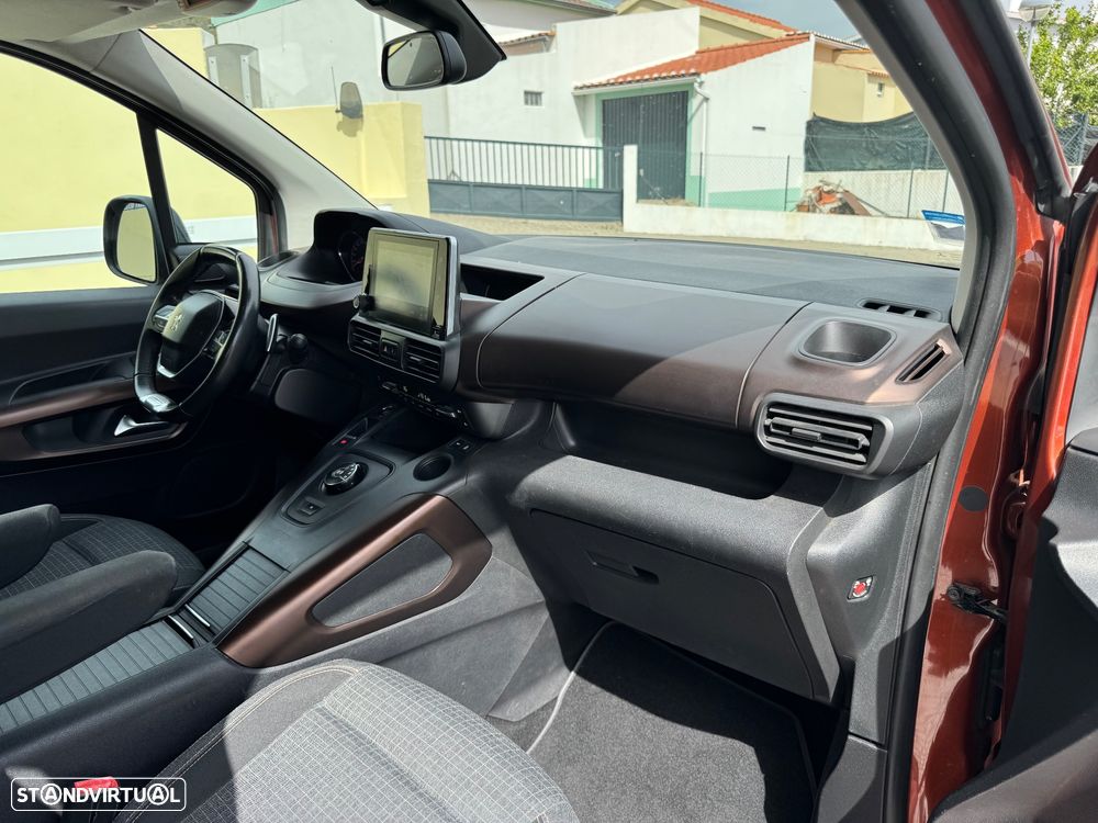 Peugeot Rifter 1.5 BlueHDi Long GT Line EAT8 - 36