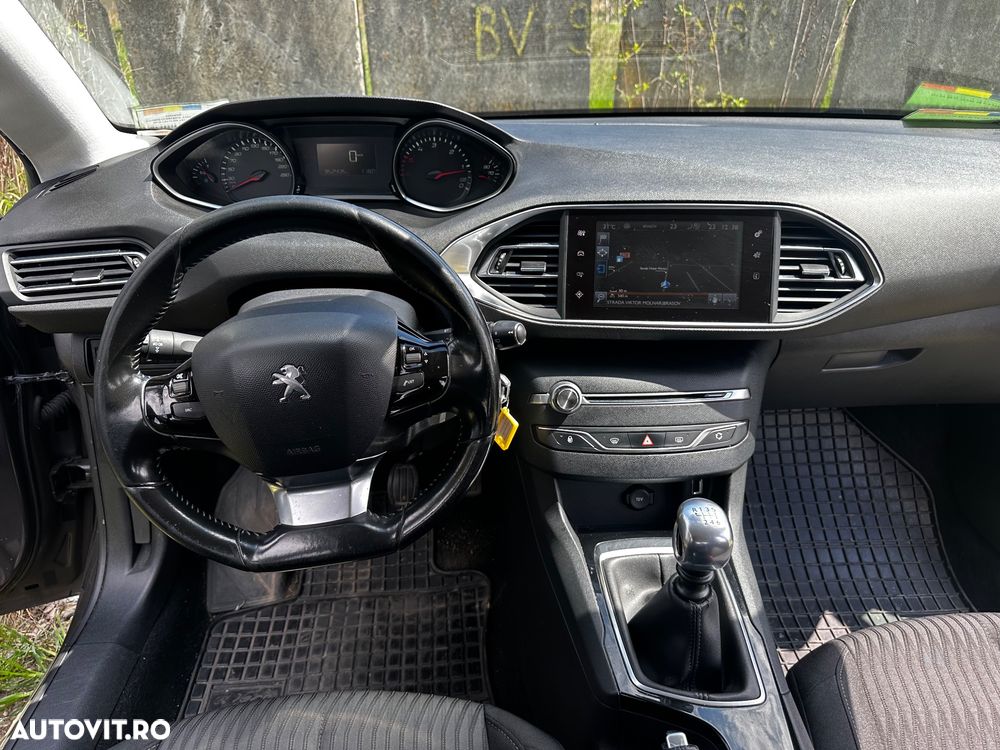 Peugeot 308 - 6