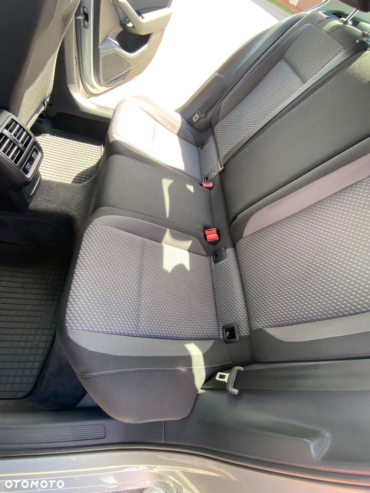 Volkswagen Passat 2.0 TDI BMT Trendline - 6