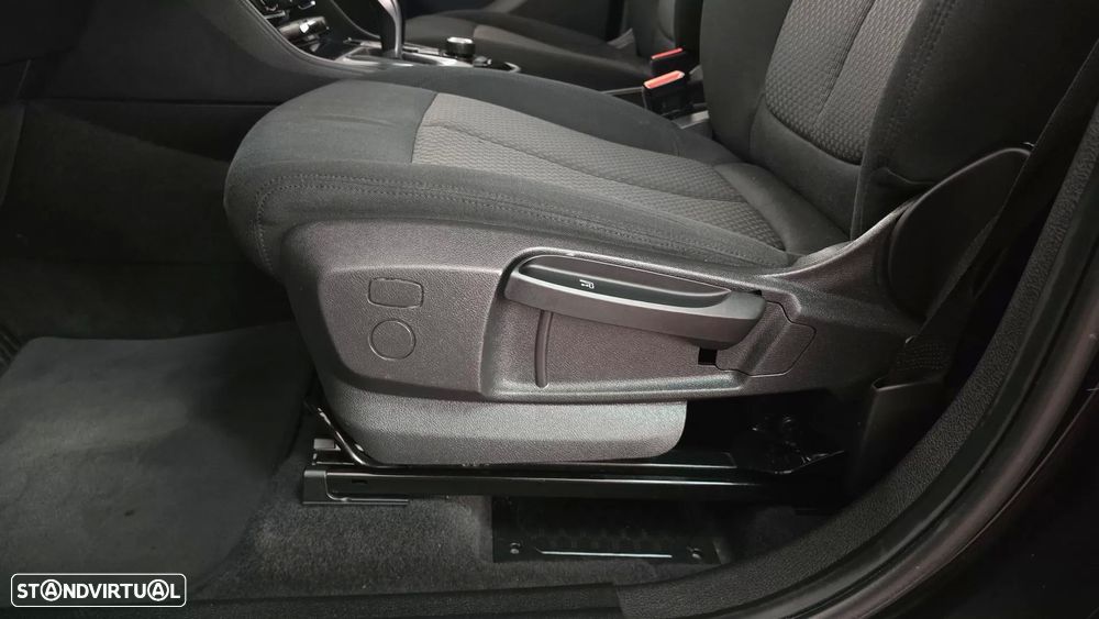 BMW 216 Active Tourer d Advantage Auto - 35