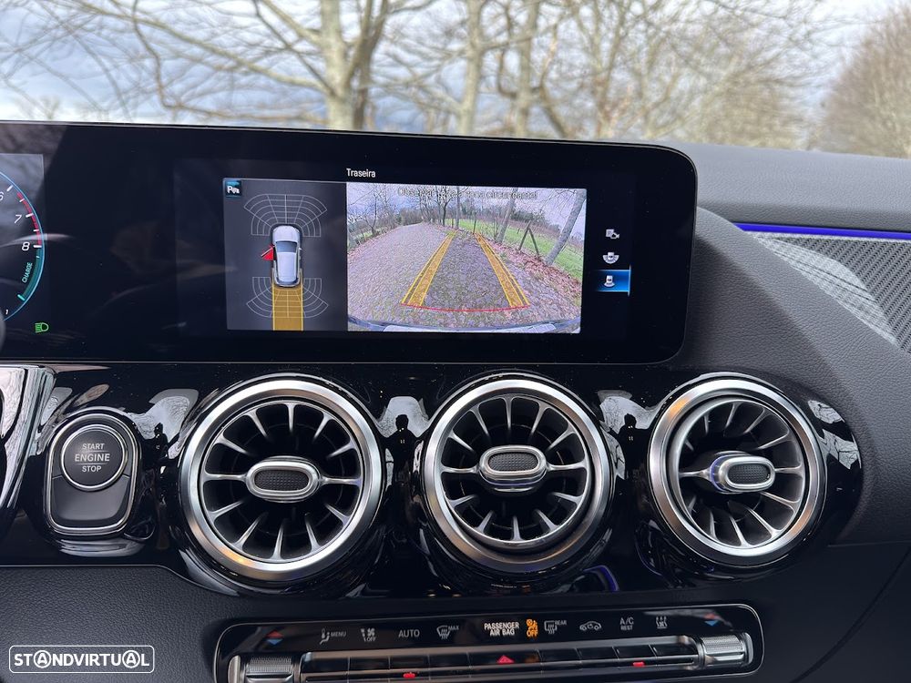 Mercedes-Benz GLA 250 e AMG Line - 12