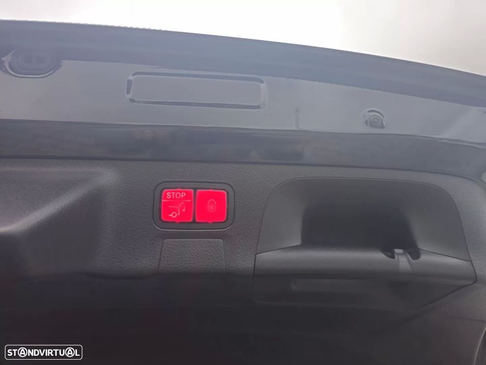 Mercedes-Benz CLA 250 e Shooting Brake 8G-DCT AMG Line - 13