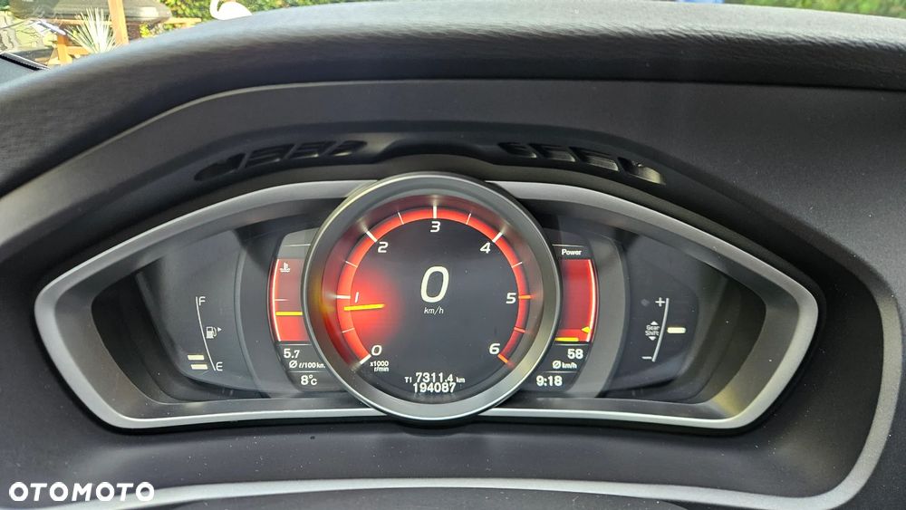 Volvo V40 Cross Country D2 Drive-E Summum - 20