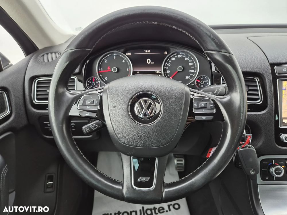 Volkswagen Touareg 3.0 V6 TDI BMT - 16